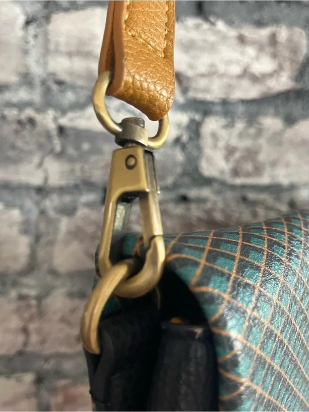 Nice things Paloma S 2-Tone Mustard and Green Crossbody Bag Adjustable Strap New - Picture 2 of 13